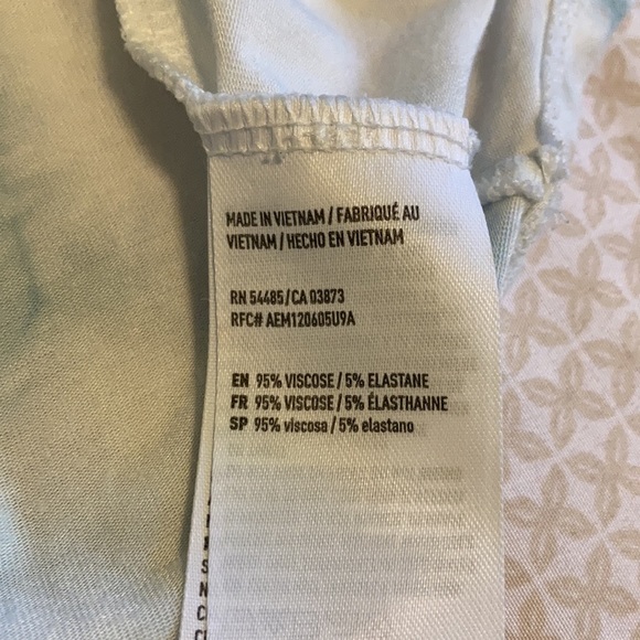 American Eagle Outfitters (AEO) Blue/White Tie Dye Favorite Tank Size XS - Picture 4 of 5